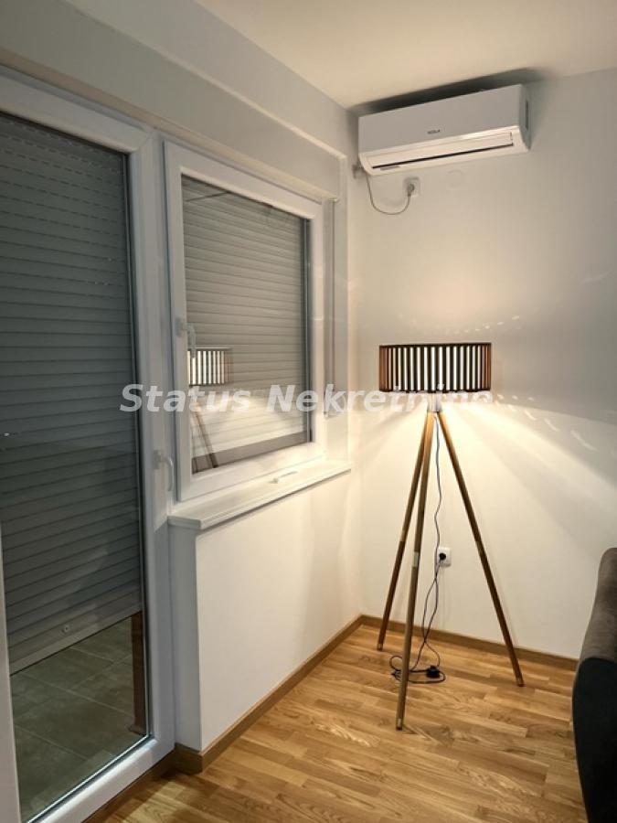 Stan Izdavanje Novi Sad  45 m2