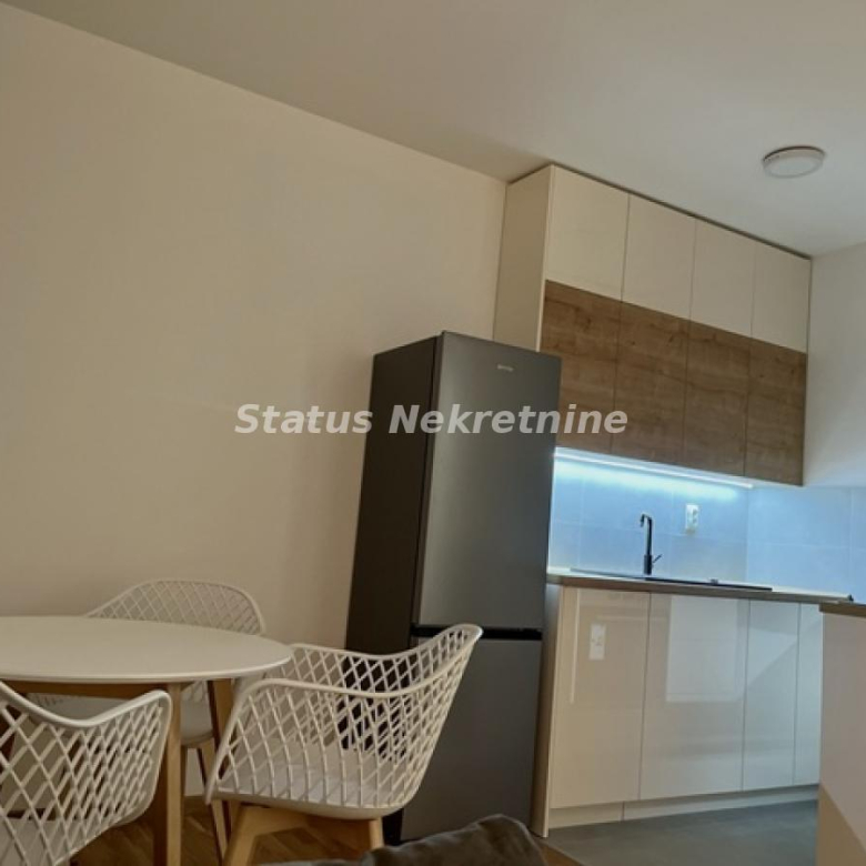 Stan Izdavanje Novi Sad  45 m2
