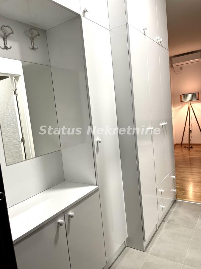 Stan Izdavanje Novi Sad  45 m2