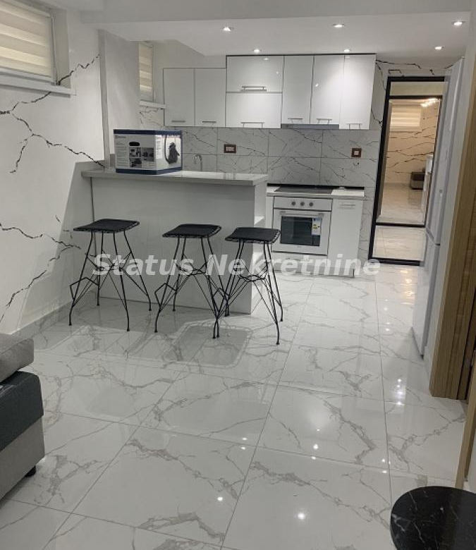 Stan Izdavanje Novi Sad  38 m2