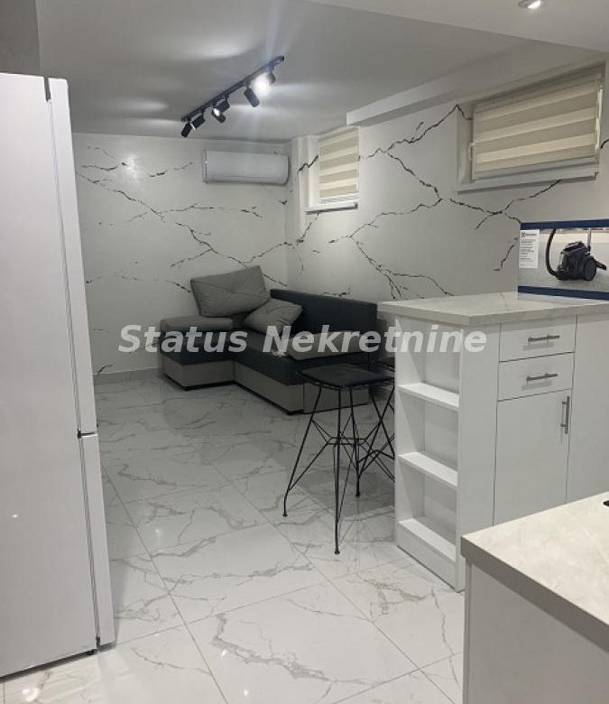 Stan Izdavanje Novi Sad  38 m2