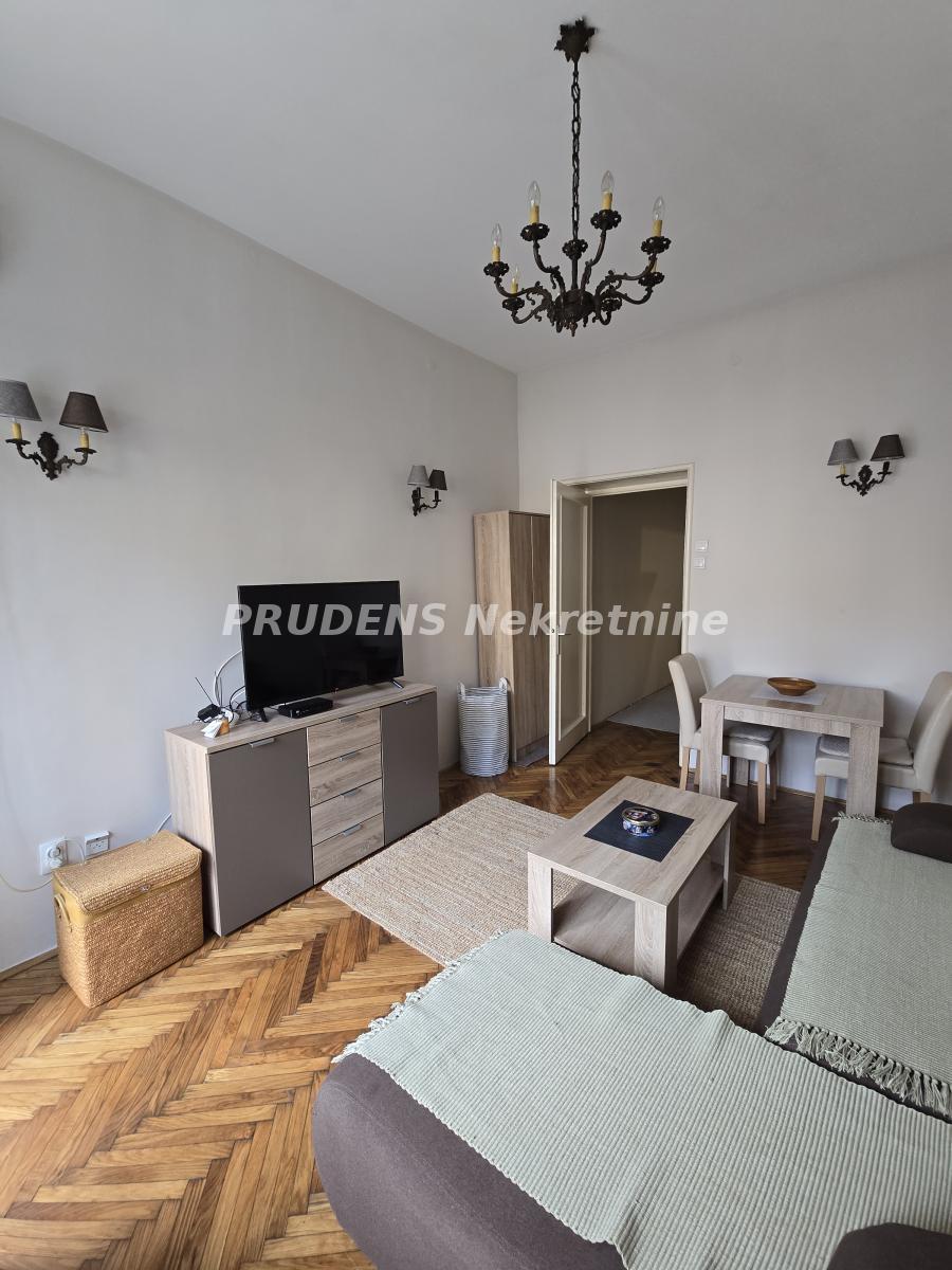 Stan Izdavanje Beograd Stan Izdavanje Beograd Cvetni Trg 25 m2