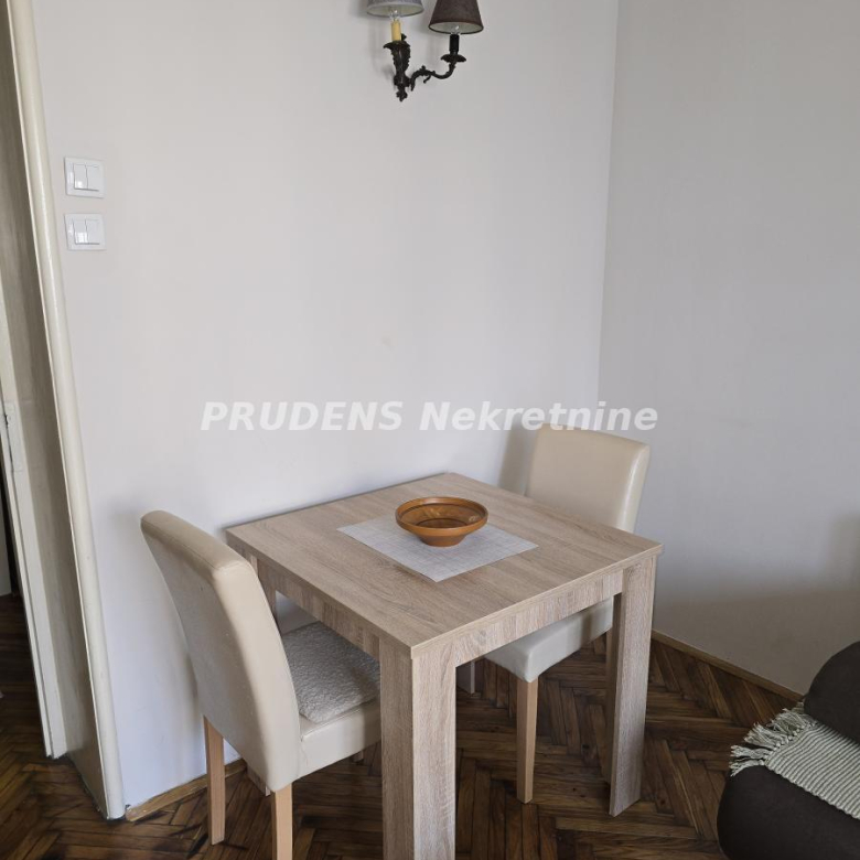 Stan Izdavanje Beograd Cvetni Trg 25 m2