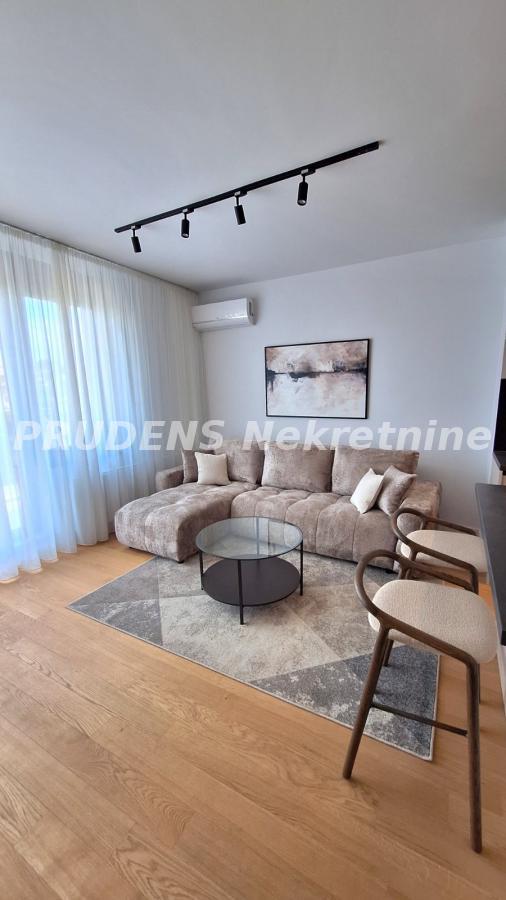 Stan Izdavanje Beograd Stan Izdavanje Beograd Crveni Krst 62 m2