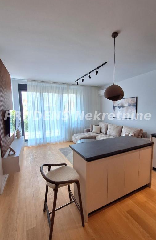 Stan Izdavanje Beograd Crveni Krst 62 m2