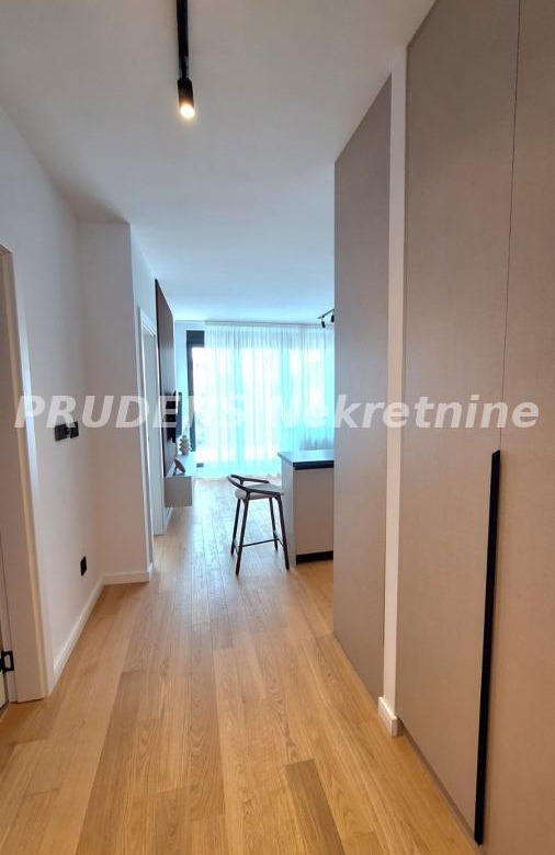 Stan Izdavanje Beograd Crveni Krst 62 m2
