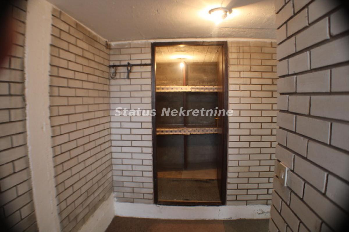 Kuća Izdavanje Novi Sad Kuća Izdavanje Novi Sad 100 m2
