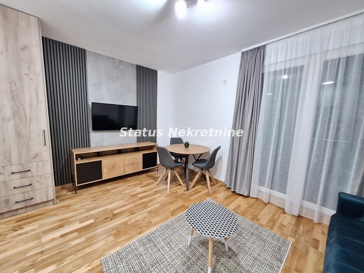 Stan Izdavanje Novi Sad  30 m2