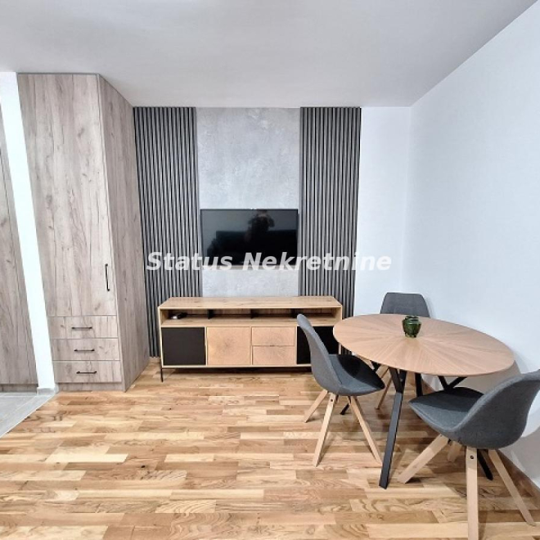 Stan Izdavanje Novi Sad  30 m2