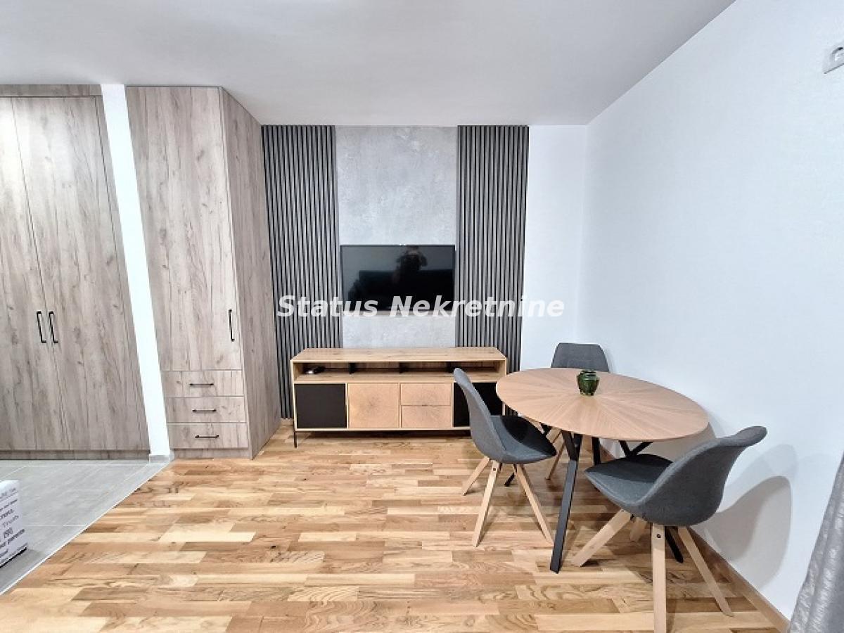 Stan Izdavanje Novi Sad  30 m2