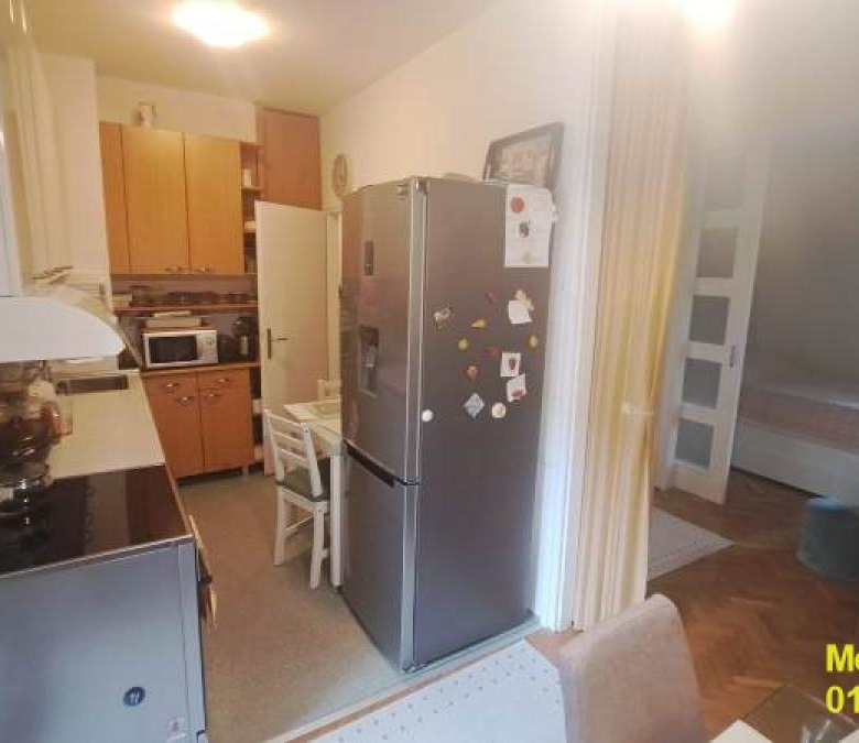 Stan Prodaja Beograd Vukov Spomenik 42 m2