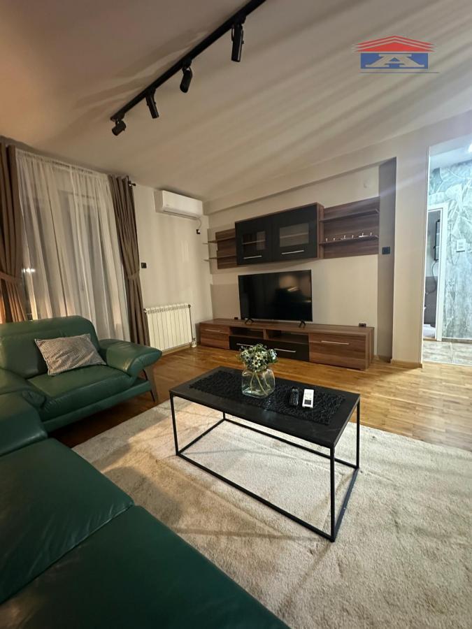 Stan Izdavanje Novi Sad  48 m2