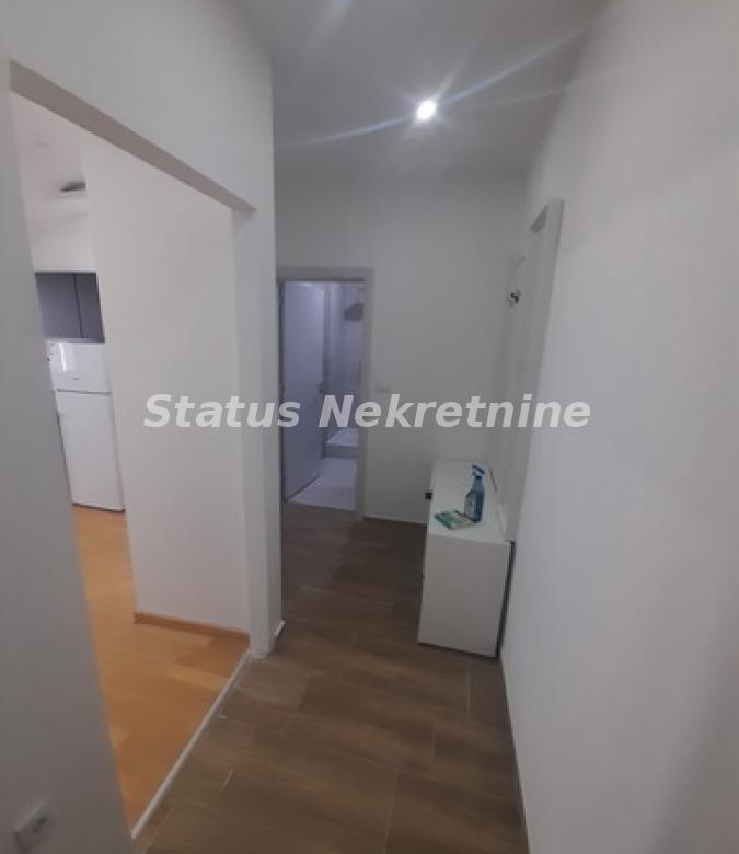 Stan Prodaja Novi Sad  63 m2