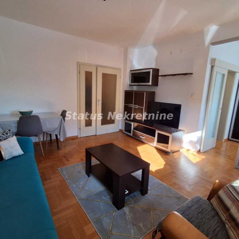 Stan Prodaja Novi Sad  42 m2