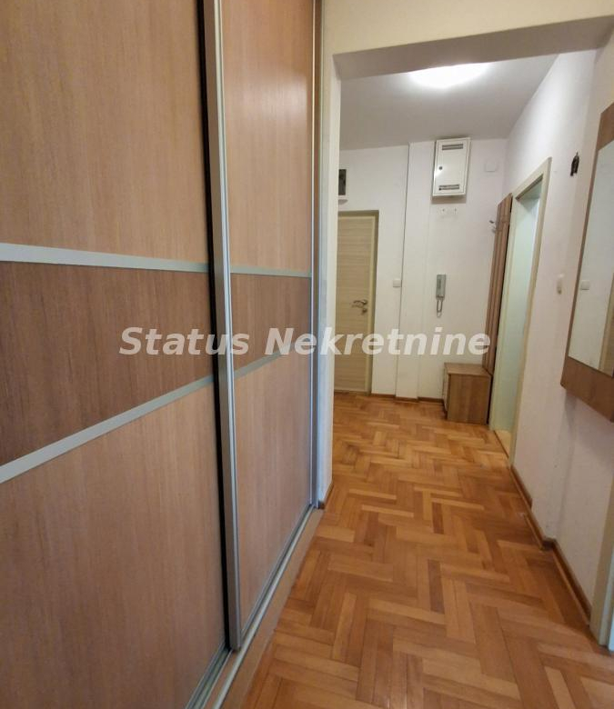 Stan Prodaja Novi Sad  42 m2