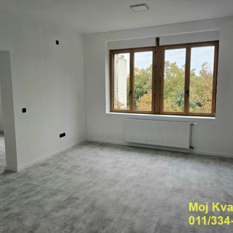 Lokal Prodaja Beograd Pravni Fakultet 120 m2