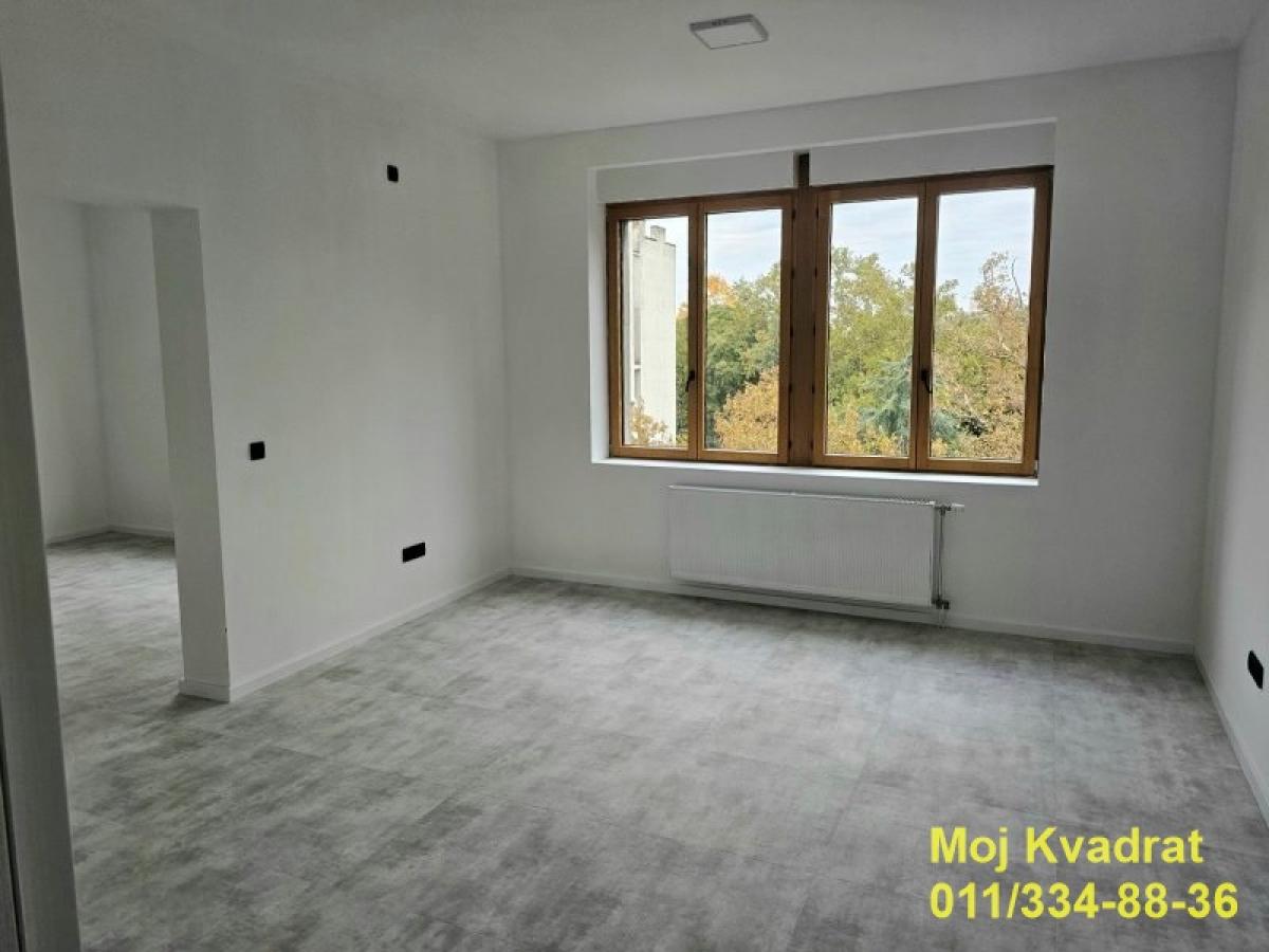 Lokal Prodaja Beograd Pravni Fakultet 120 m2
