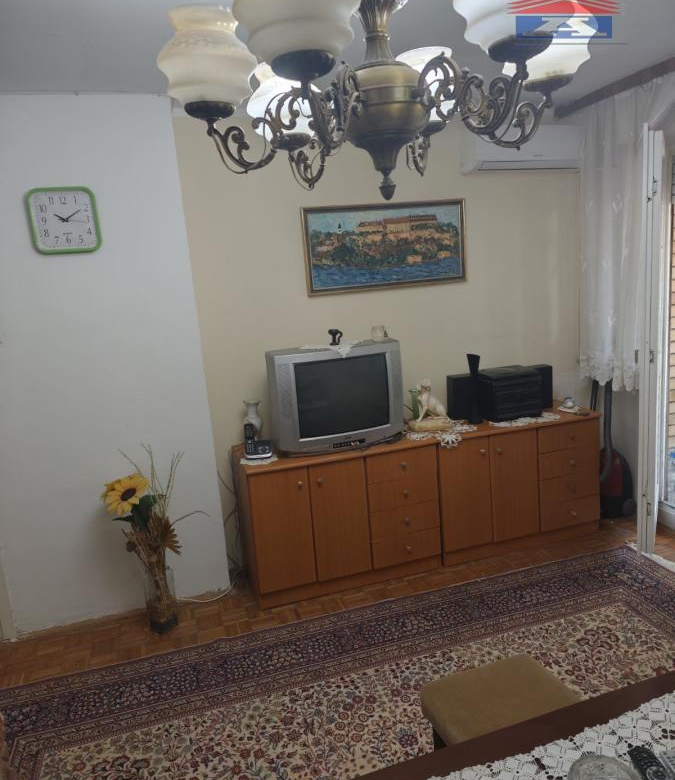 Stan Izdavanje Novi Sad  80 m2