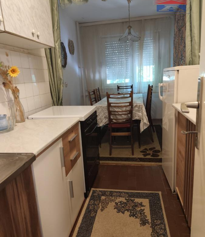 Stan Izdavanje Novi Sad  80 m2