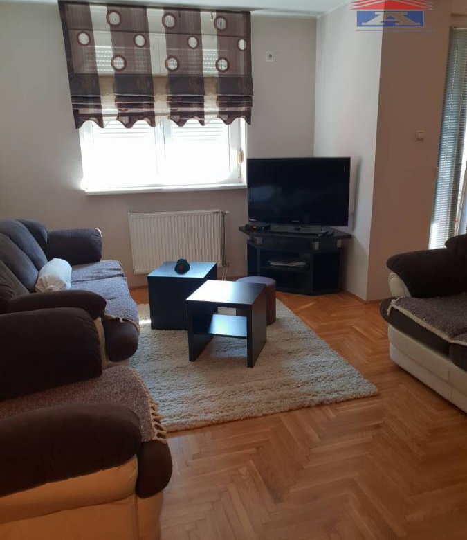 Stan Izdavanje Novi Sad  68 m2