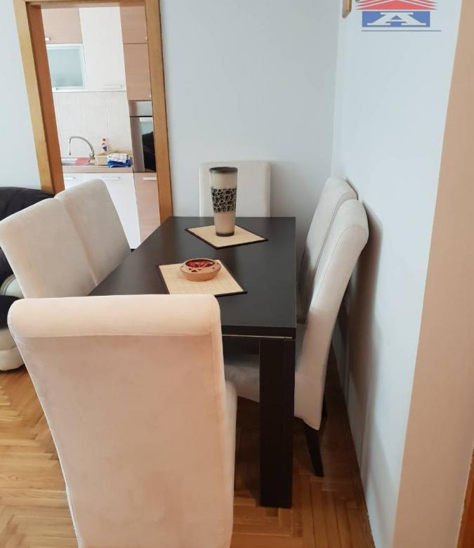 Stan Izdavanje Novi Sad  68 m2