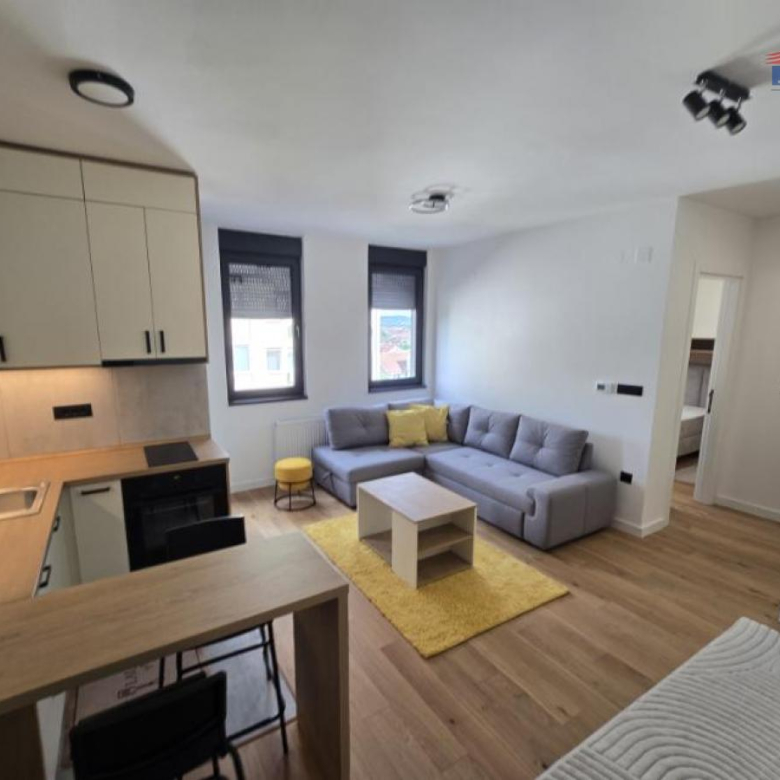 Stan Izdavanje Novi Sad  38 m2
