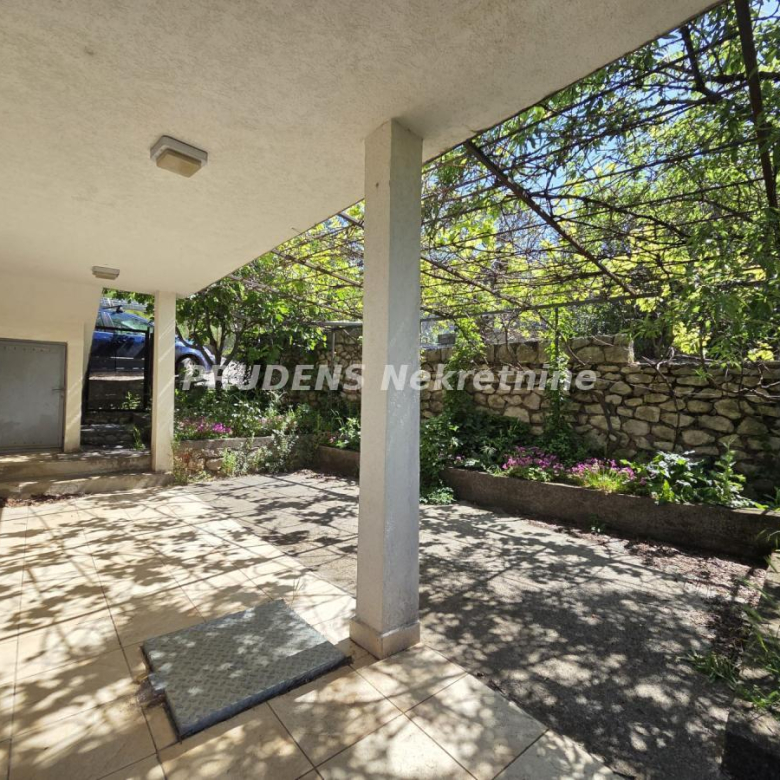 Kuća Prodaja Bar  80 m2