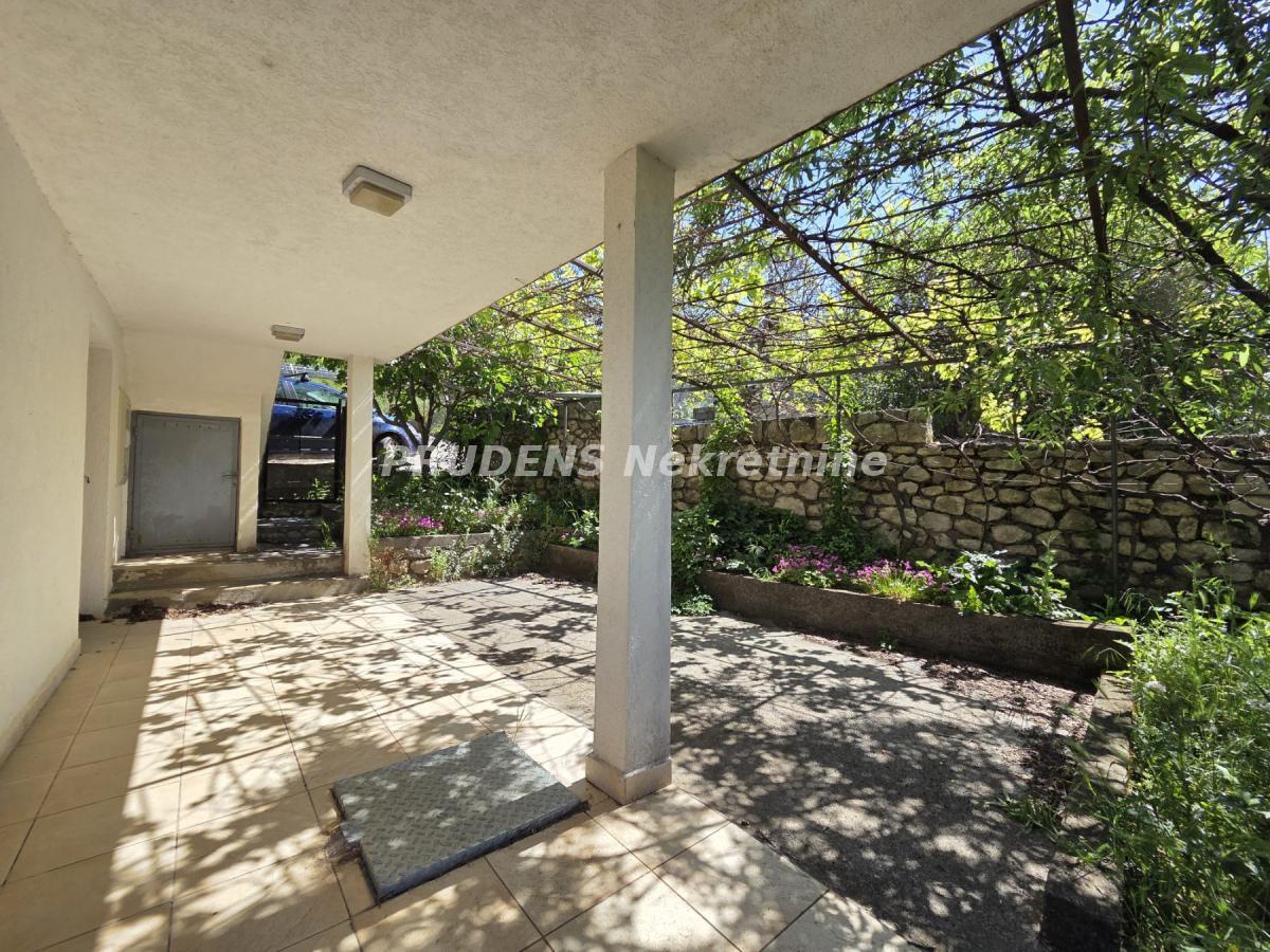 Kuća Prodaja Bar  80 m2