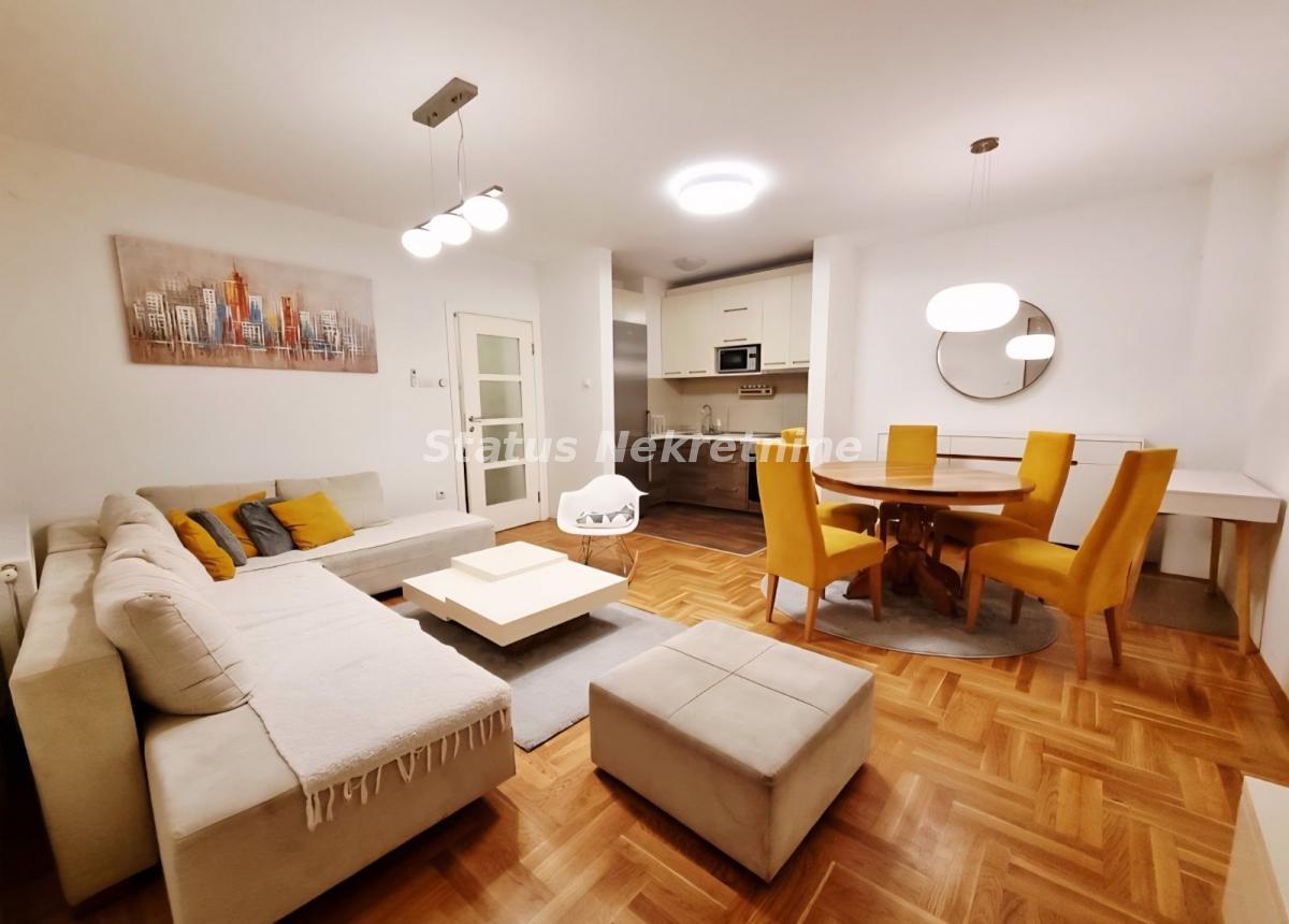 Stan Prodaja Novi Sad  63 m2