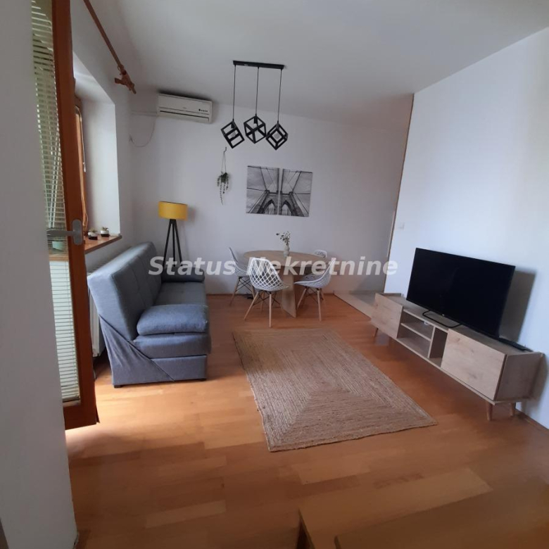 Stan Prodaja Novi Sad  42 m2