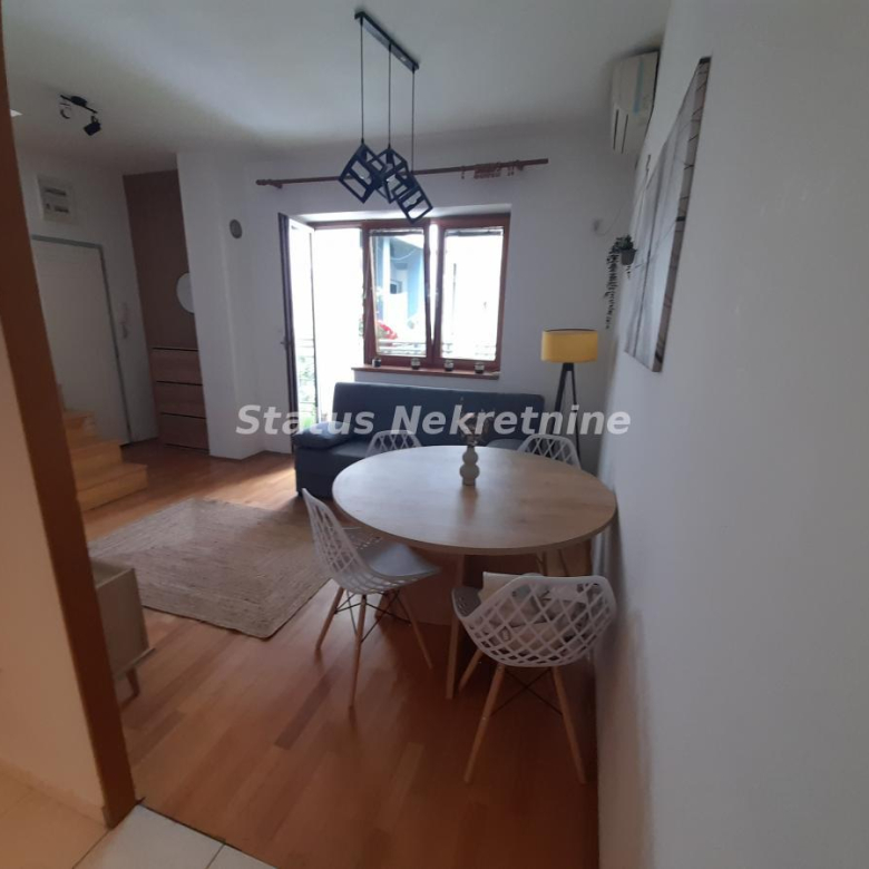 Stan Prodaja Novi Sad  42 m2