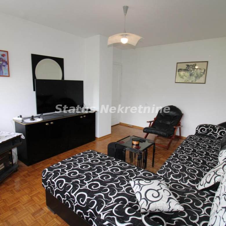 Stan Prodaja Novi Sad  60 m2