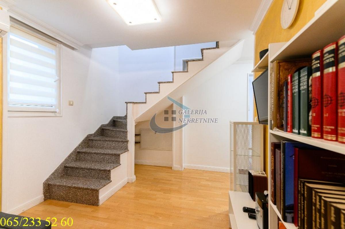 Stan Izdavanje Beograd Gornji Dorćol 62 m2