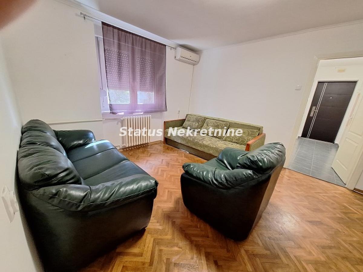 Stan Izdavanje Novi Sad  48 m2