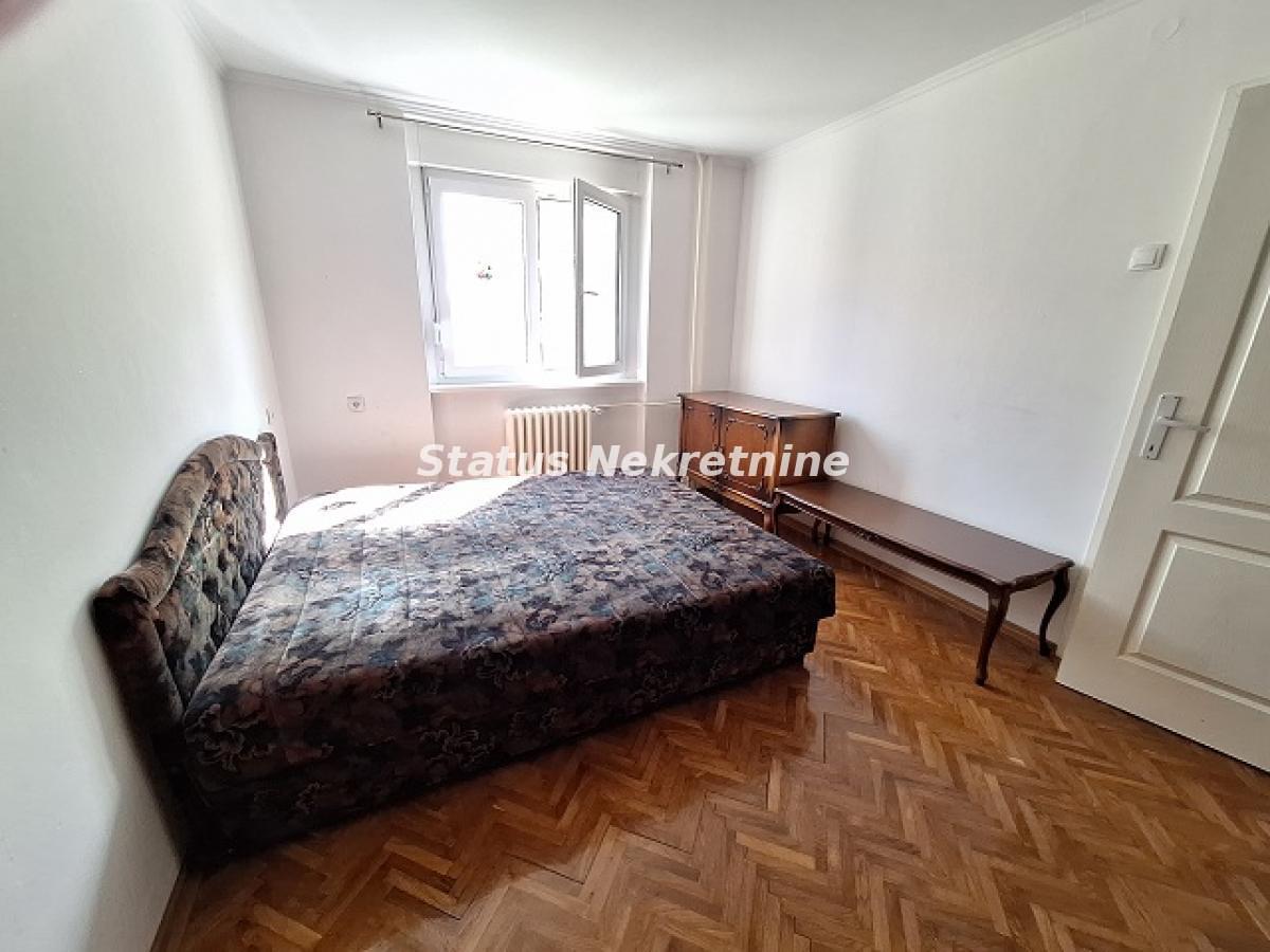 Stan Izdavanje Novi Sad  48 m2