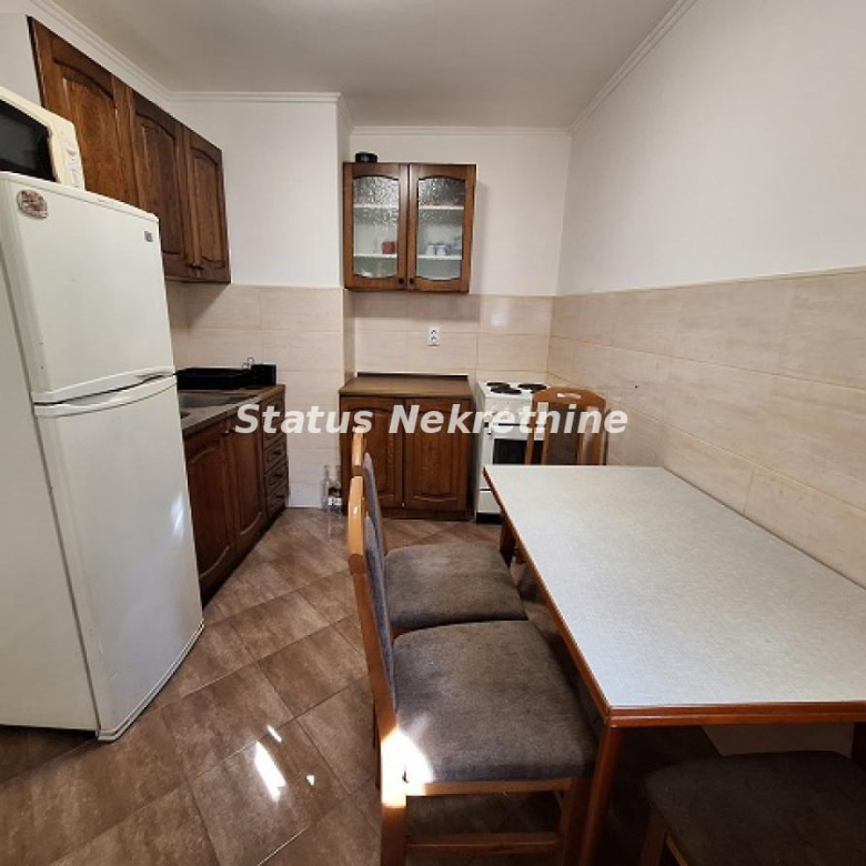 Stan Izdavanje Novi Sad  48 m2