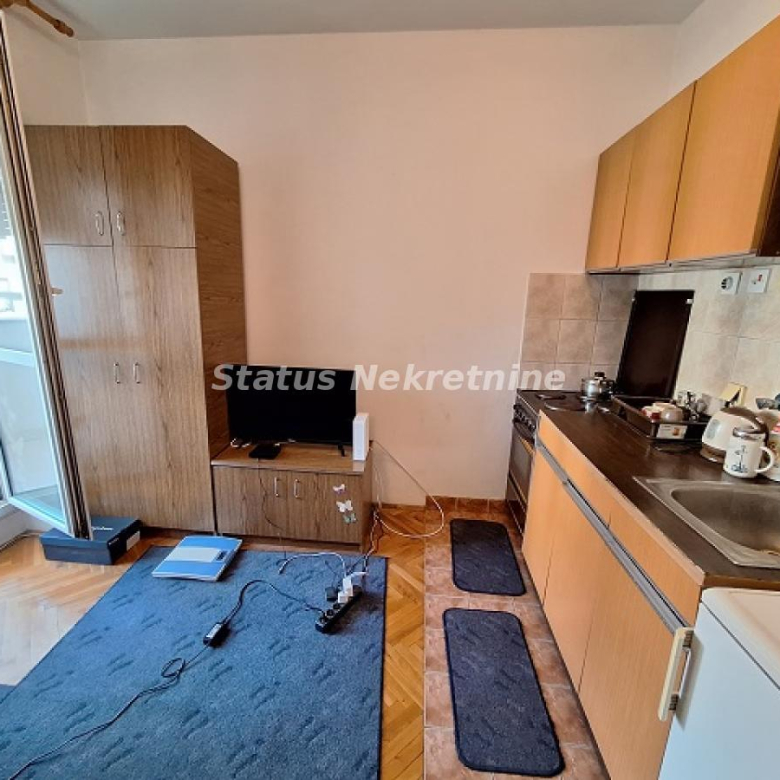 Stan Izdavanje Novi Sad  24 m2