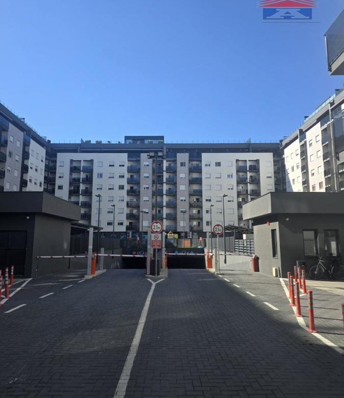 Garaža Izdavanje Novi Sad  12 m2