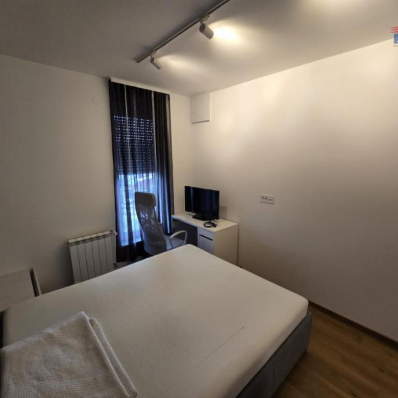 Stan Izdavanje Novi Sad  43 m2