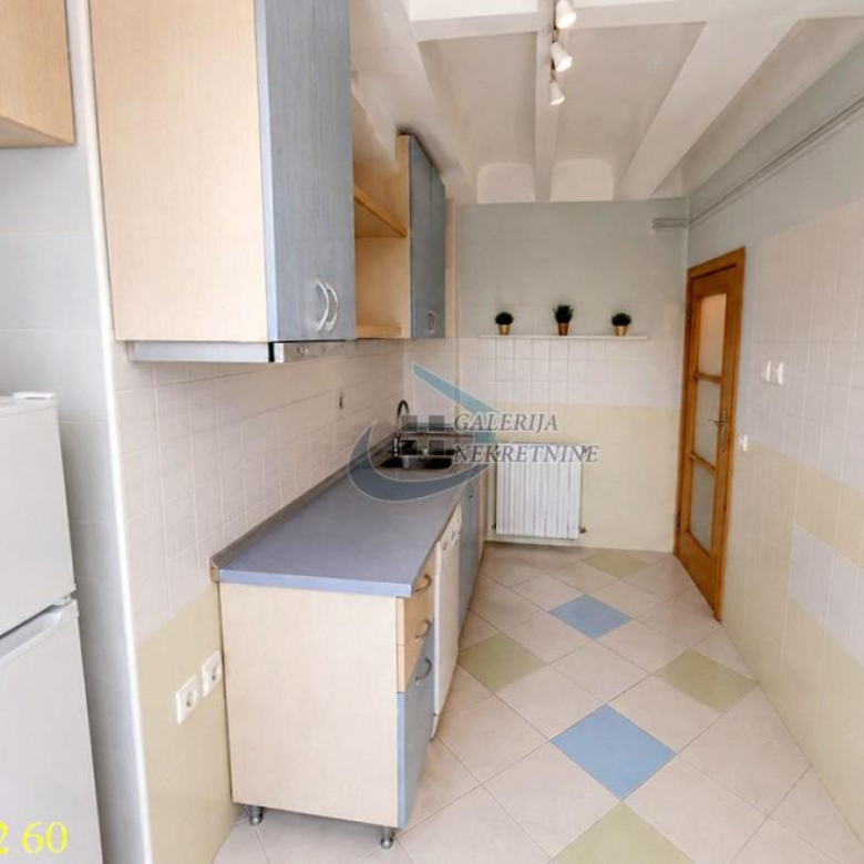 Stan Prodaja Beograd Studentski Trg 68 m2