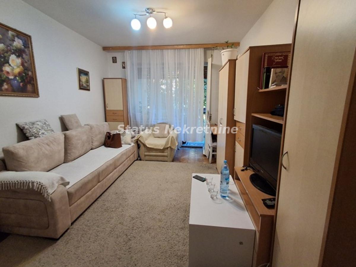 Stan Izdavanje Novi Sad  53 m2