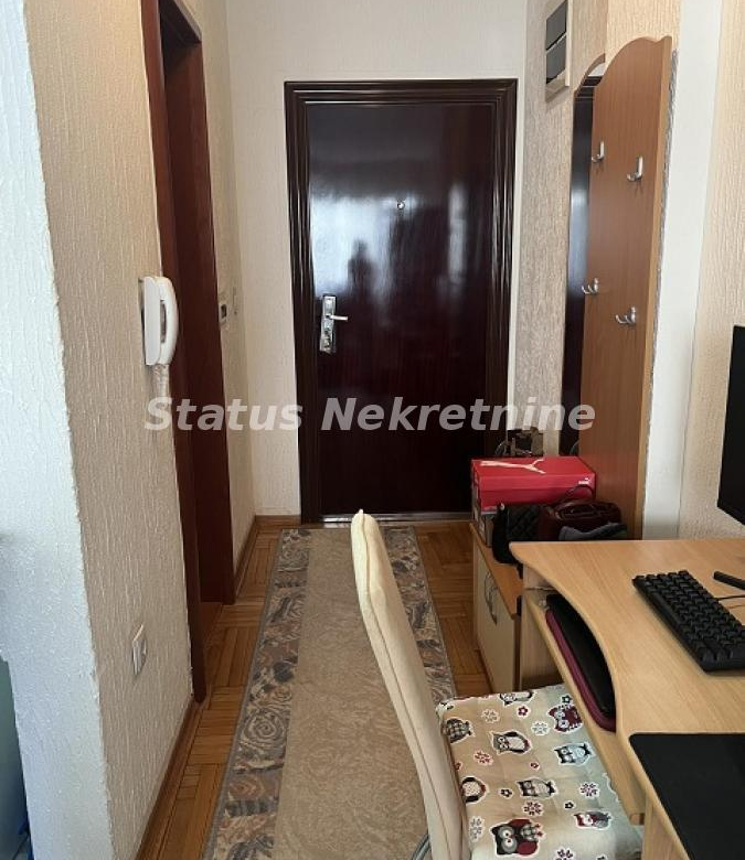 Stan Izdavanje Novi Sad  25 m2