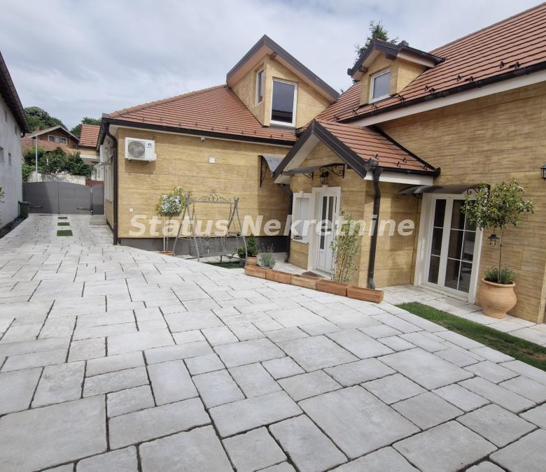 Kuća Prodaja Sremski Karlovci  285 m2