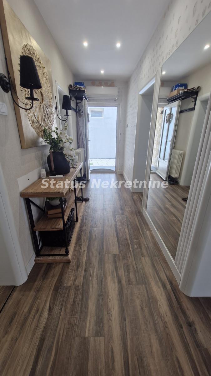 Kuća Prodaja Sremski Karlovci Kuća Prodaja Sremski Karlovci 285 m2
