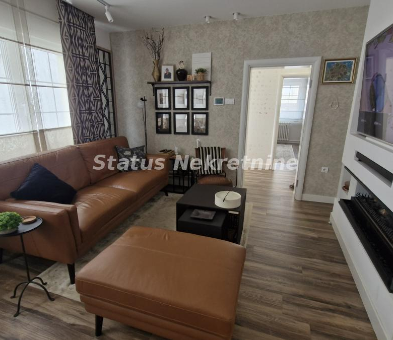 Kuća Prodaja Sremski Karlovci  285 m2