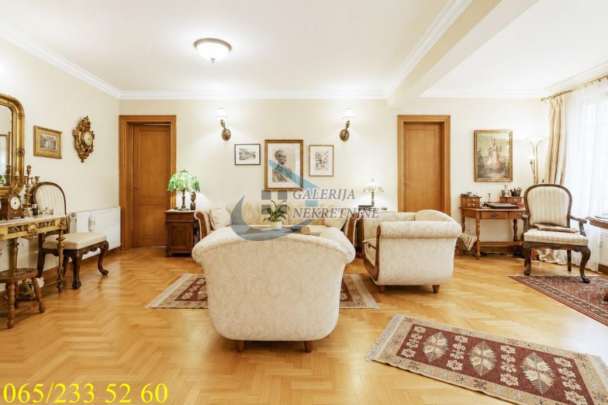 Kuća Prodaja Beograd Dušanovac 300 m2