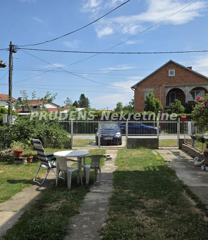 Kuća Prodaja Beograd Jakovo 250 m2
