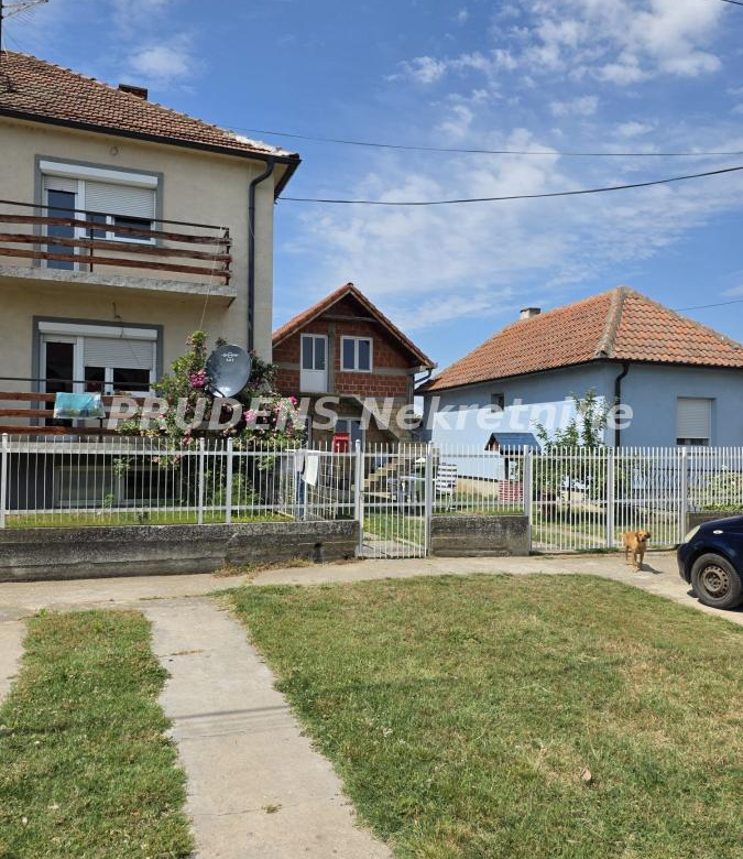 Kuća Prodaja Beograd Jakovo 250 m2