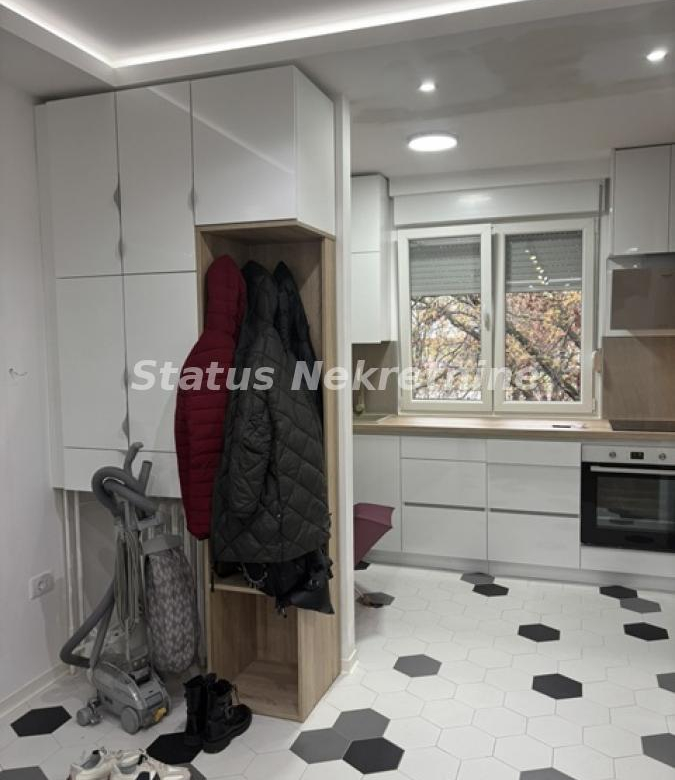 Stan Izdavanje Novi Sad  45 m2