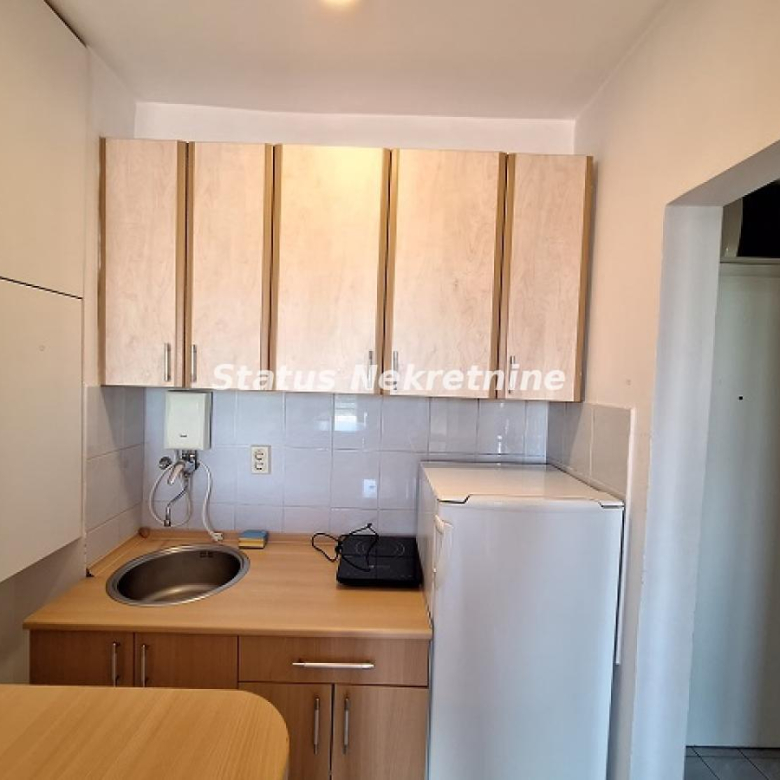 Stan Izdavanje Novi Sad  30 m2